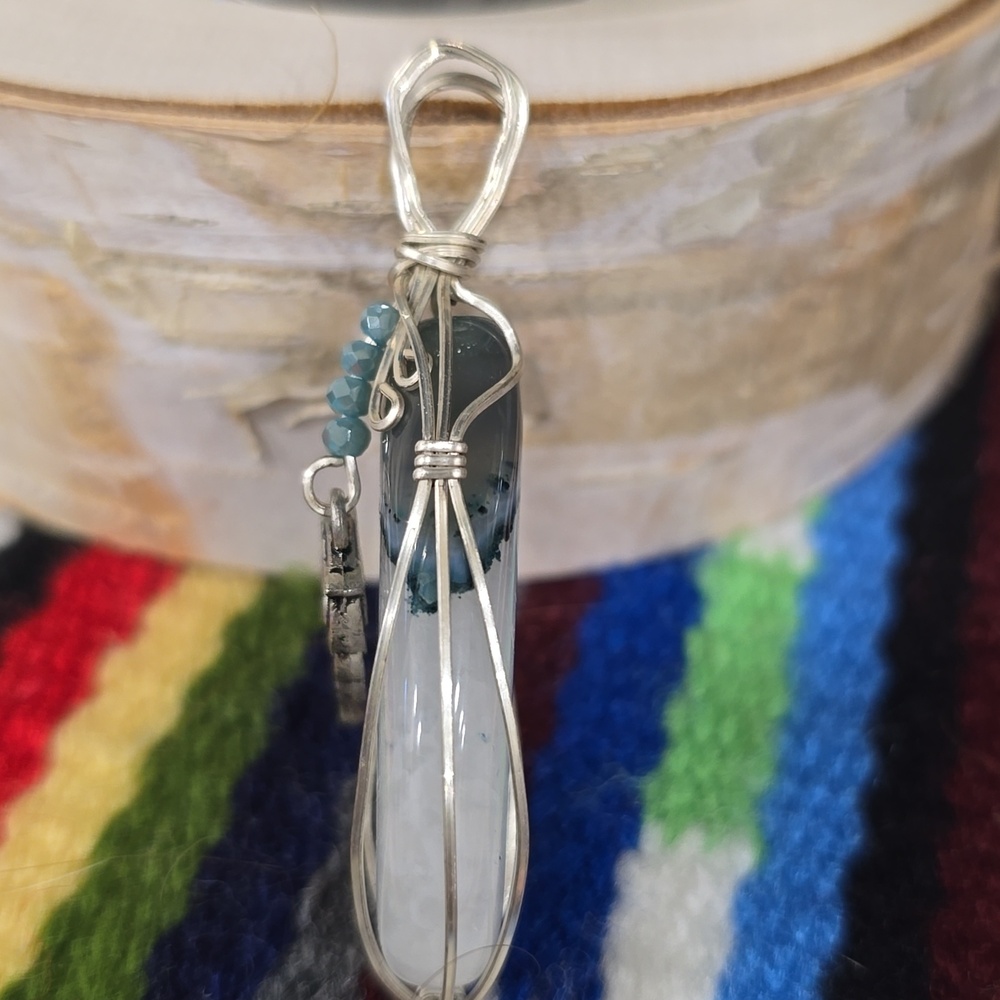 Handcrafted Silver Owl Agate Pendant Necklace - Blue/White - Picture 4 of 7